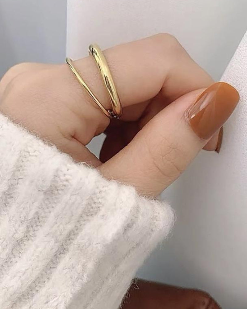 Back view of Women's Infinity Band Ring in Gold — Ardovena Faro