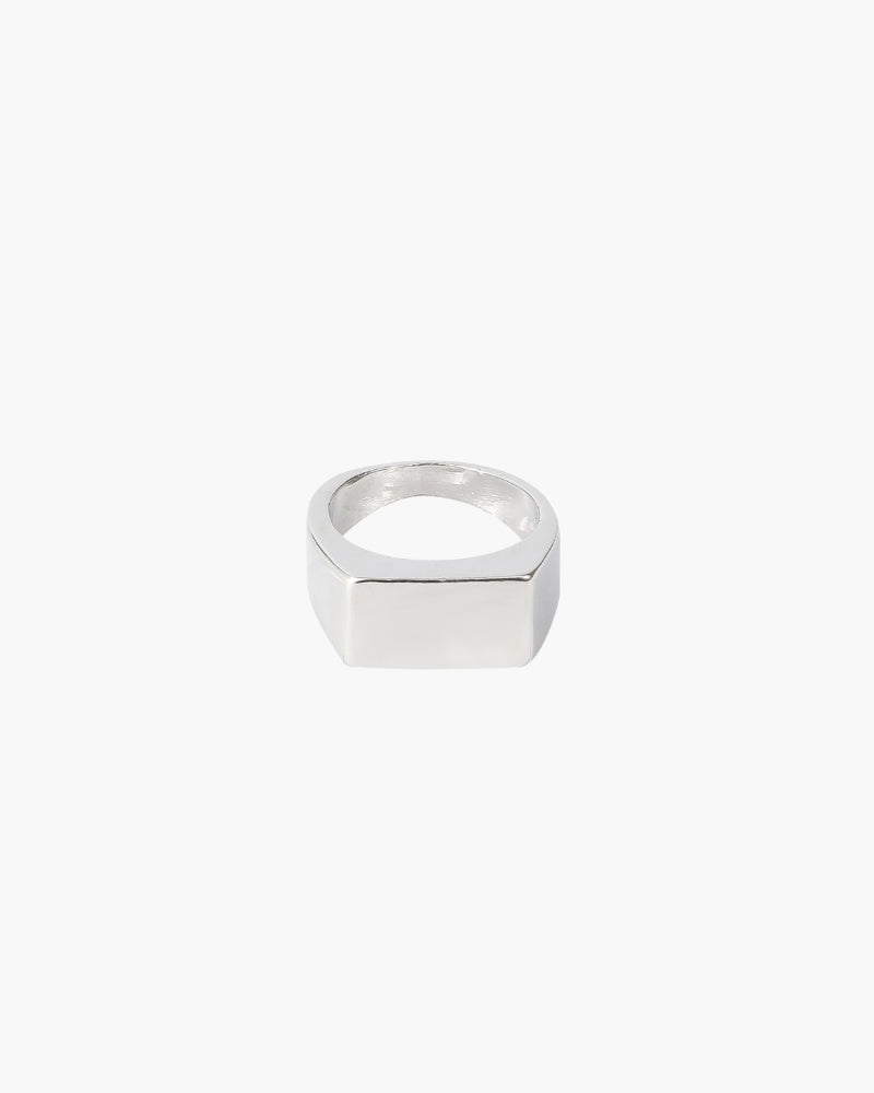 Close-up of material and construction details on unisex Ring — Ardovena Menorca