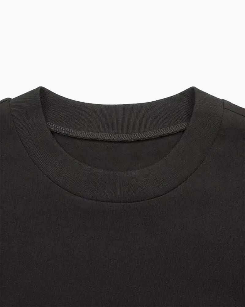 Nahaufnahme von Material- und Verarbeitungsdetails des Herren-Einfarbiges T-Shirt — Ardovena Otranto