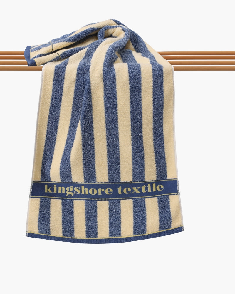 Close-up of material and construction details on unisex Cotton Towel — Ardovena Otranto