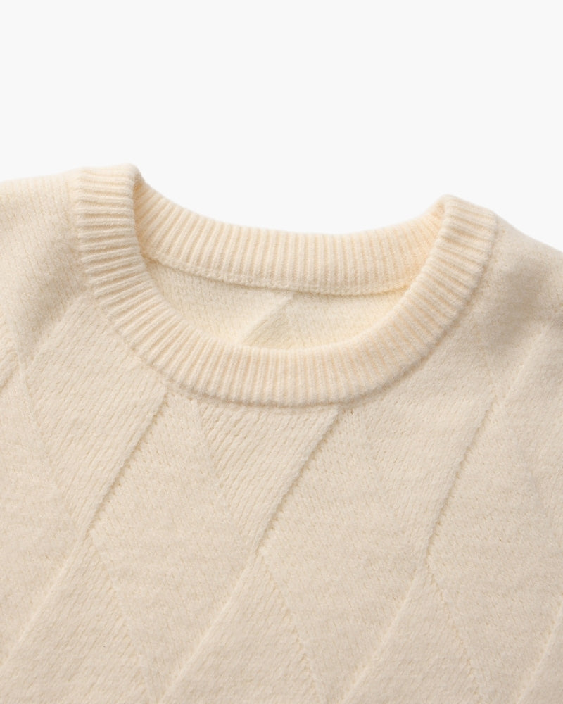 Close-up of material and construction details on men's Diamond Knit Crewneck Sweater — Ardovena Split